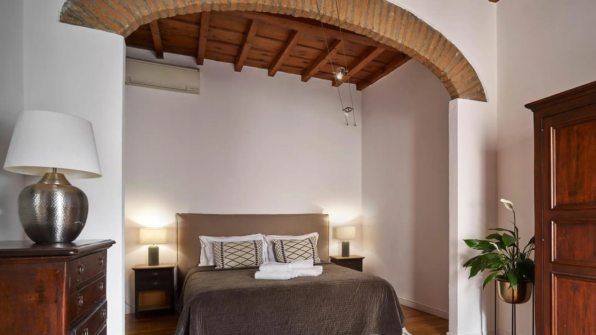 Apartment Best Location W/ Breathtaking Views Chic Palace Florence Italy