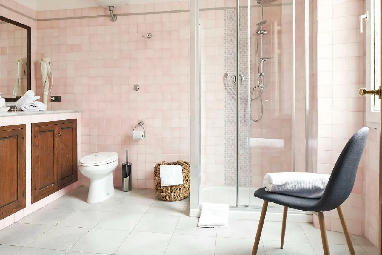 Best Location W/ Breathtaking Views Chic Palace Florence Apartment