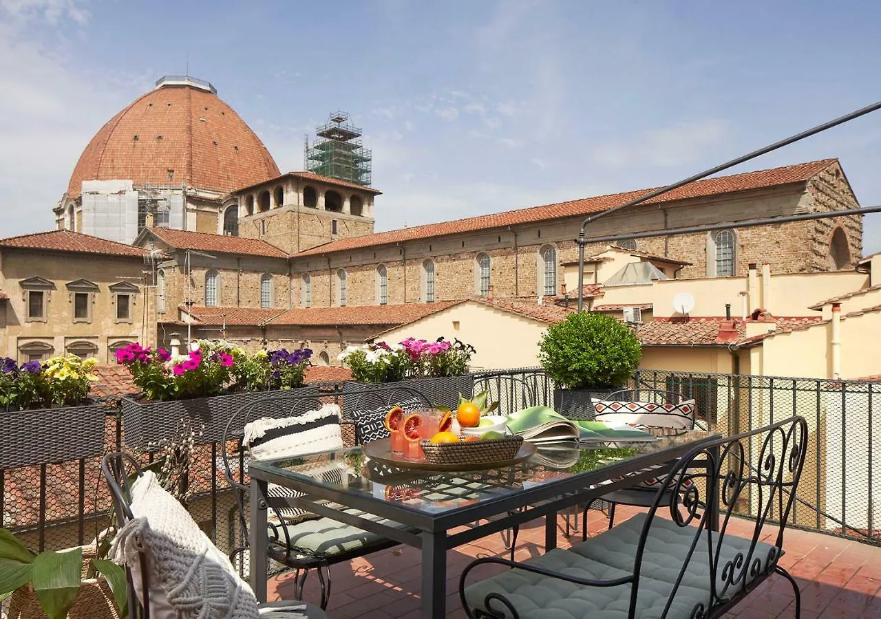 Best Location W/ Breathtaking Views Chic Palace Florence 0*,